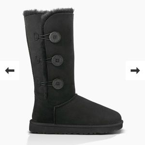Black Uggs